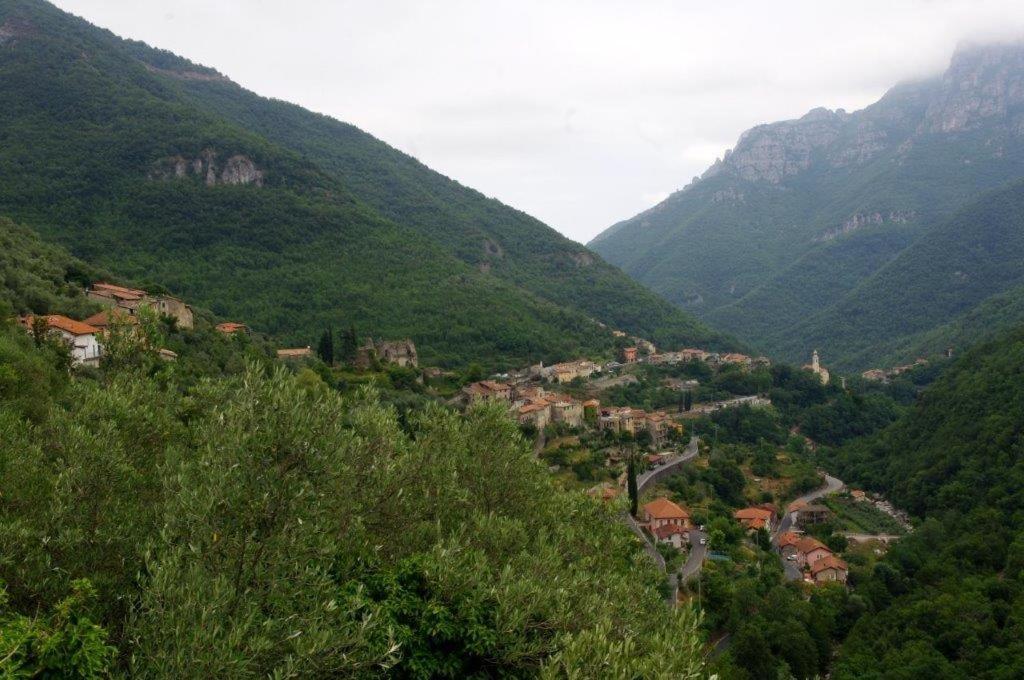 Agriturismo Nonnamelia Nasino Exterior foto